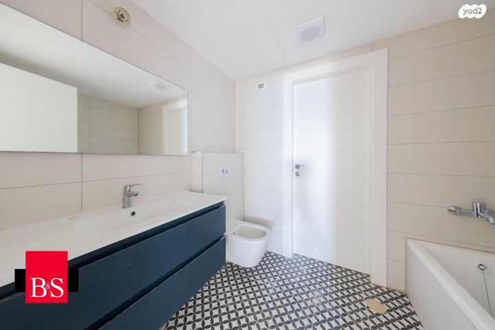 דירה, הרב הרצוג 8, צפון מערב מרכז העיר, נתניה