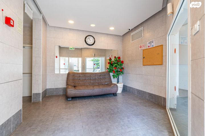 דירה, החסידה, בית"ר, יד שמואל, חדרה