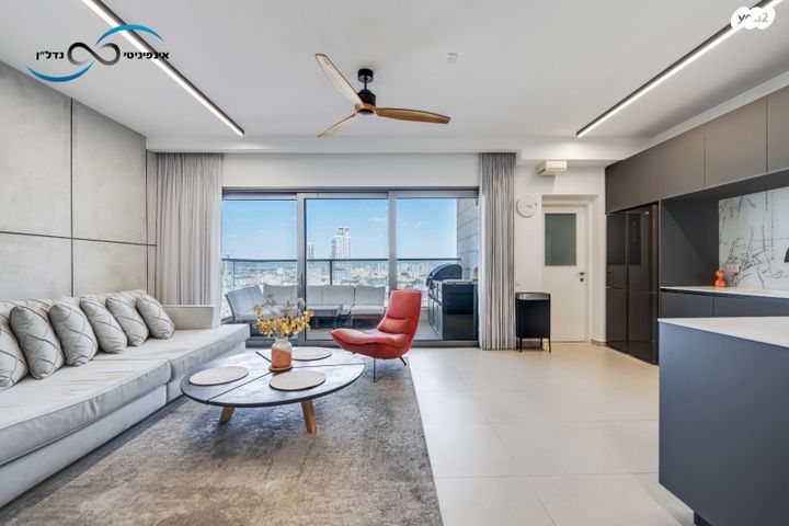 דירה, יצחק שדה, דרום מערב ותיק, בת ים