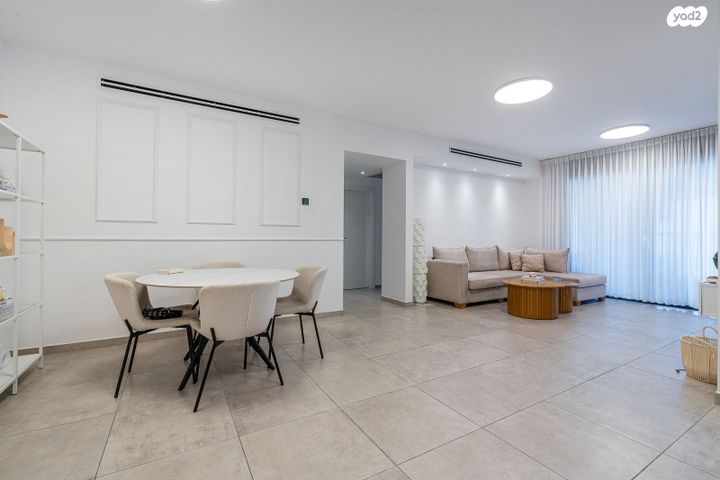 דירה, אילות השדה, אור ים, אור עקיבא