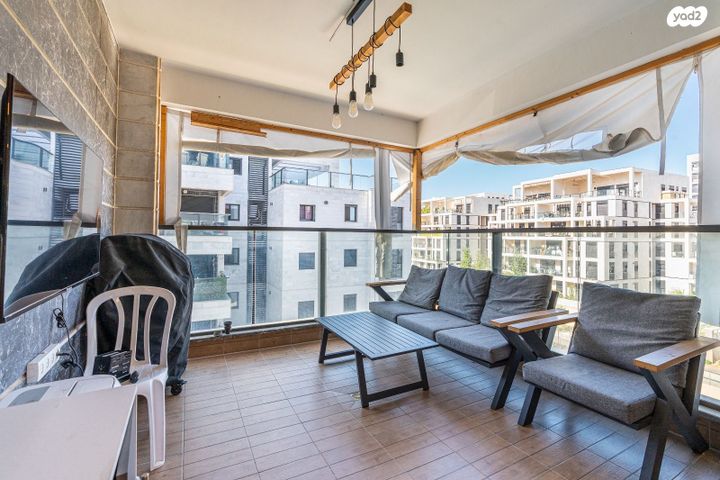 דירה, אילות השדה, אור ים, אור עקיבא