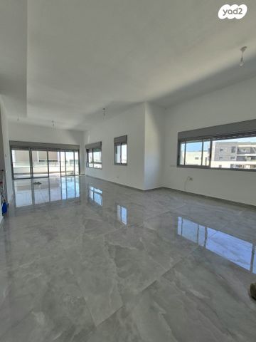 מרים ילן שטקליס 5