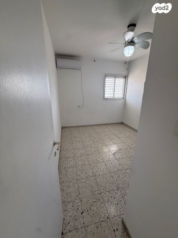 דירה, עין גדי, שכונה ט', באר שבע