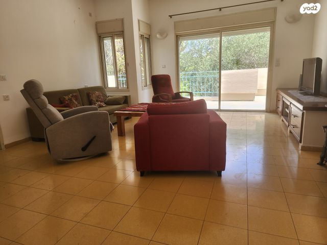 בית פרטי/ קוטג', כפר ורדים