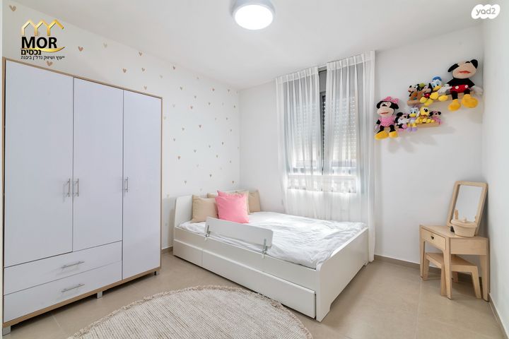 דירה, נאות שמיר, יבנה