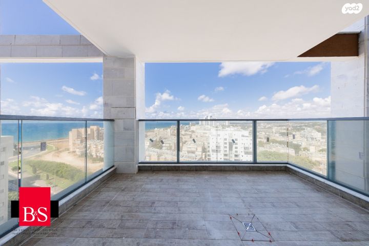 דירה, הרב הרצוג 8, צפון מערב מרכז העיר, נתניה