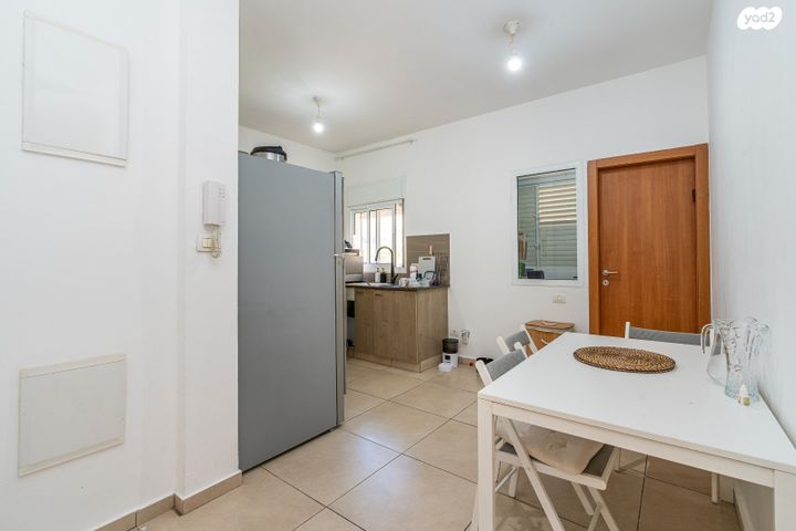 דירה, החסידה, בית"ר, יד שמואל, חדרה