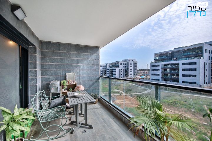 דירה, אור ים, אור עקיבא