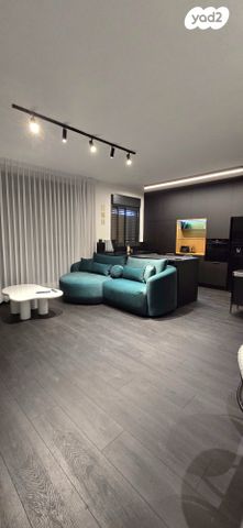 גג/ פנטהאוז, י"ד הבנים 7, כפר גנים ב, פתח תקווה