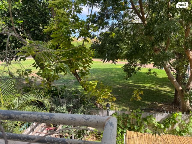 דירה, קרית הפרחים - 2005, רעננה