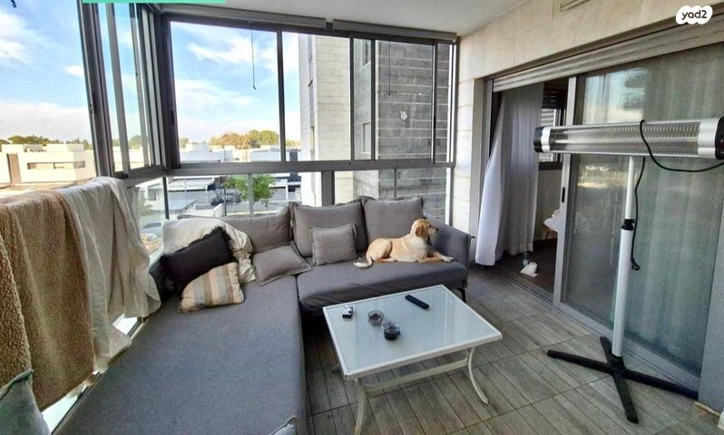 דירה, שדרות יצחק שמיר, גלי כרמל, טירת כרמל