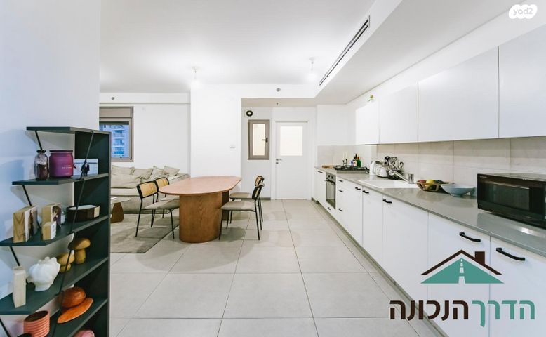 דירה, חיים חפר, הרקפות, ראשון לציון