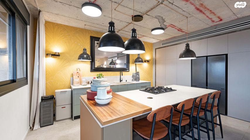 גג/ פנטהאוז, גאולה כהן, רמלה