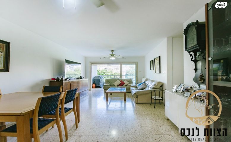 דירה, התבור, גבעת סביון, גני תקווה