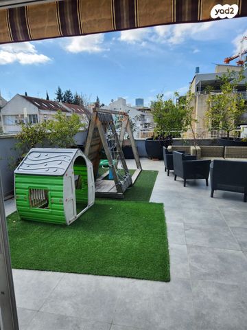 גג/ פנטהאוז, כפר סבא