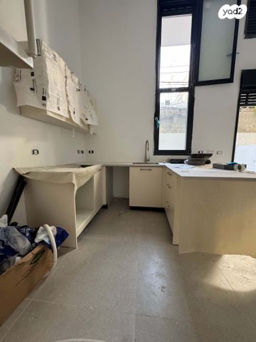 הרב יצחק ידידיה פרנקל 