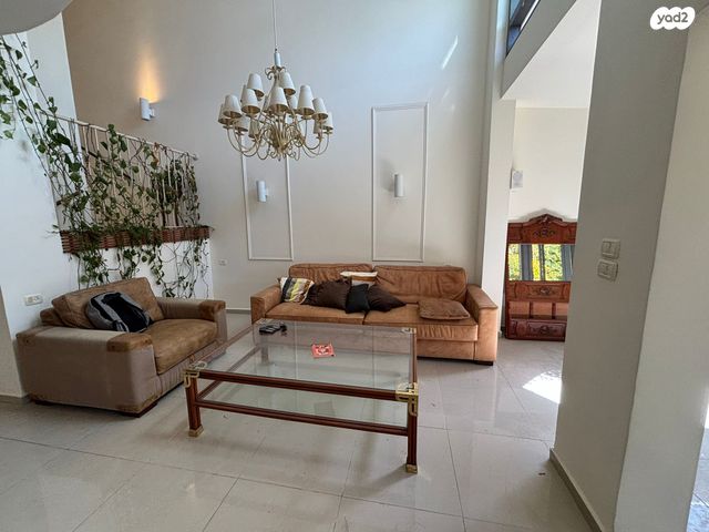 דירת גן, רמת השרון