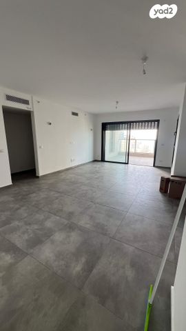 דירה, אמנון ליפקין שחק 3, נוף הטיילת, נתניה