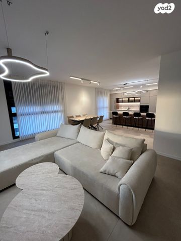 דירה, לויתן 1, חוף הזהב, נתניה