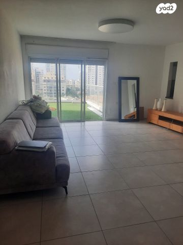 גג/ פנטהאוז