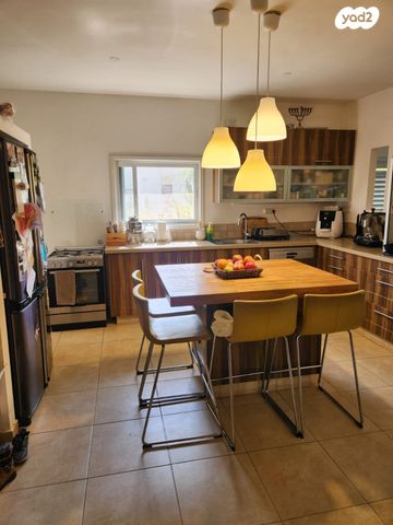 גג/ פנטהאוז, כפר סבא