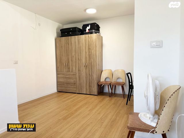 יחידת דיור, הרדוף, נווה אילן - צבאי, יבנה