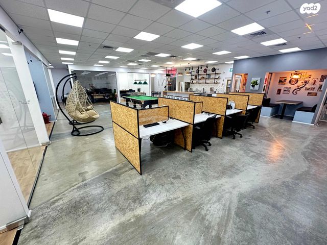 משרדים, מרכז עינב, מודיעין מכבים רעות