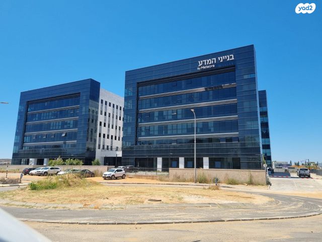 חנויות/ שטח מסחרי, שביט 8, נס ציונה