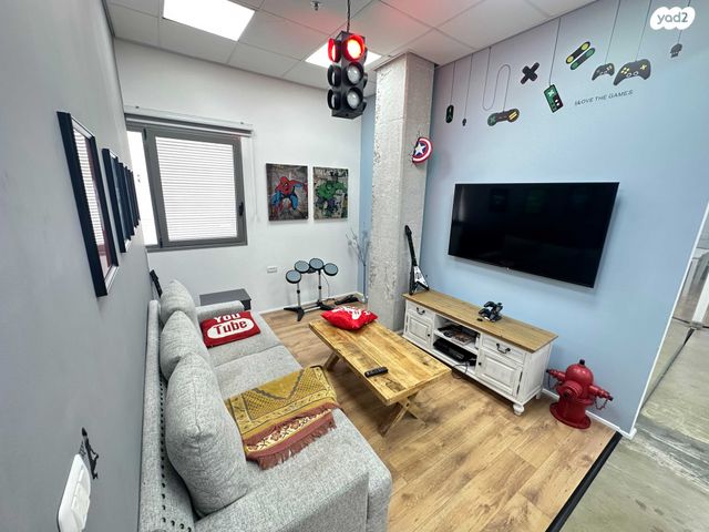 משרדים, מרכז עינב, מודיעין מכבים רעות