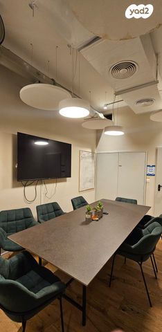 משרדים, דרך זאב ז'בוטינסקי 9, אזור תעשיה צפון, בני ברק