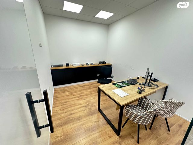 משרדים, מרכז עינב, מודיעין מכבים רעות