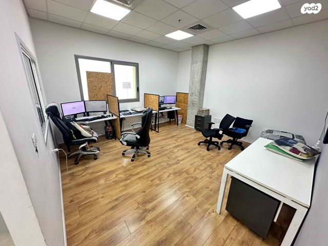 משרדים, מרכז עינב, מודיעין מכבים רעות