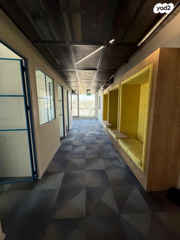 משרדים, הר החוצבים, ירושלים