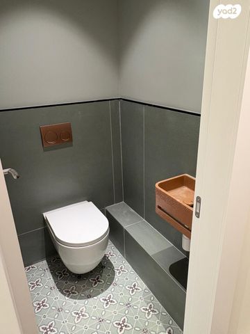 משרדים, היצירה, בורסה, רמת גן