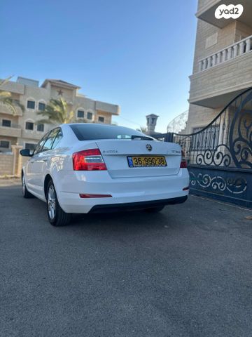 סקודה אוקטביה