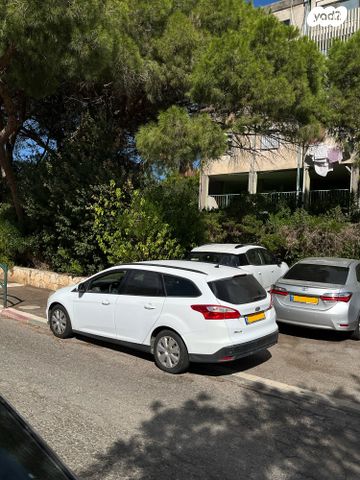 פוקוס Trend אוט׳ בנזין סטיישן / טורר 5 דל 1.6 (125 כ״ס) [2011-2014]