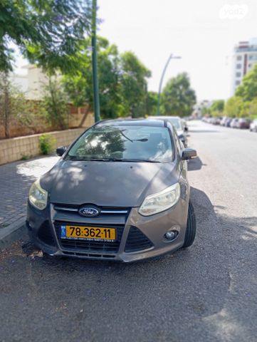 פוקוס Trend אוט׳ בנזין סטיישן / טורר 5 דל 1.6 (125 כ״ס) [2011-2014]
