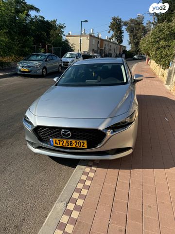מודעת רכב מאזדה 3