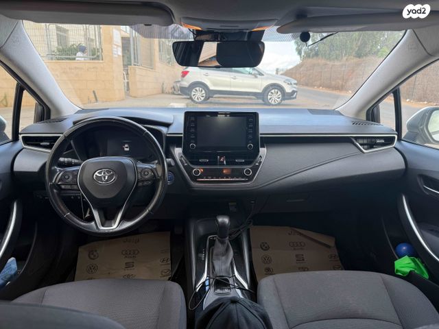 טויוטה קורולה