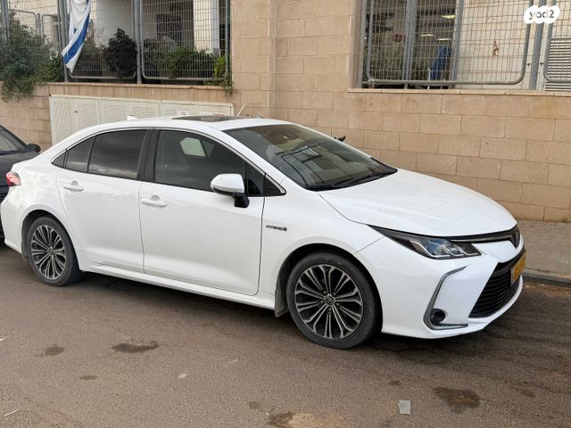 טויוטה קורולה