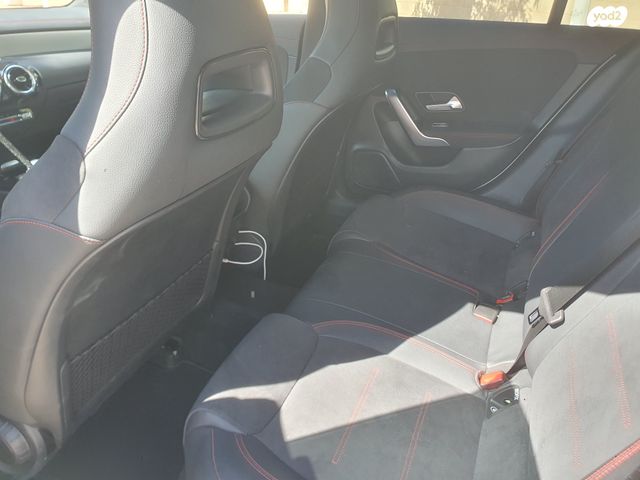 מרצדס-בנץ CLA