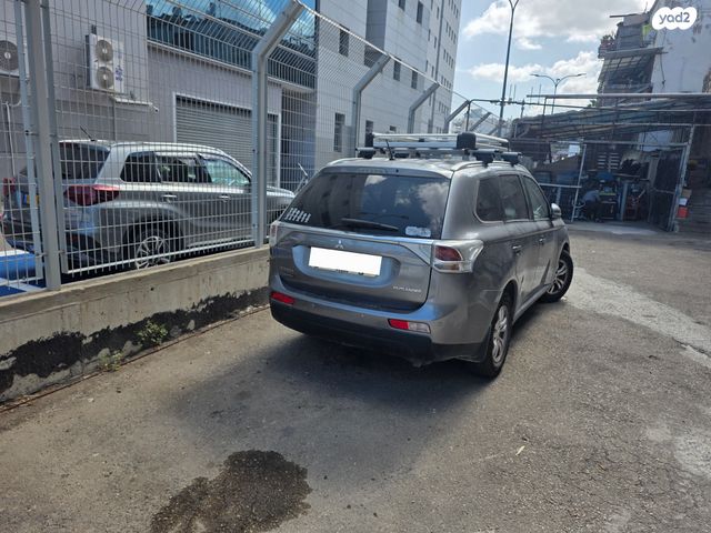 מיצובישי אאוטלנדר