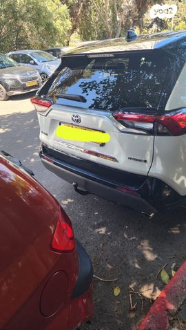 טויוטה RAV4