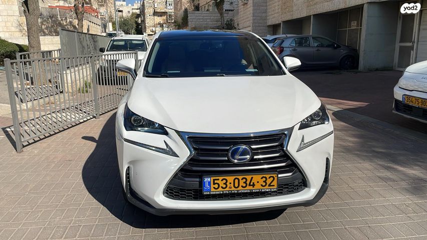 לקסוס NX