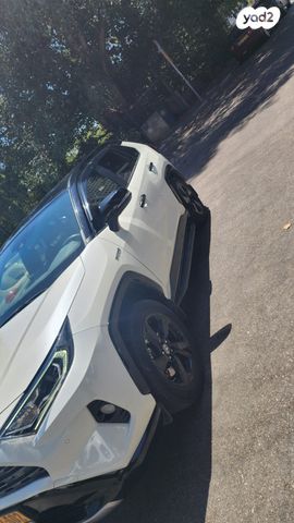 מודעת רכב טויוטה RAV4