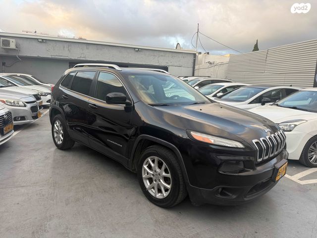 מודעת רכב ג'יפ צ'ירוקי 1