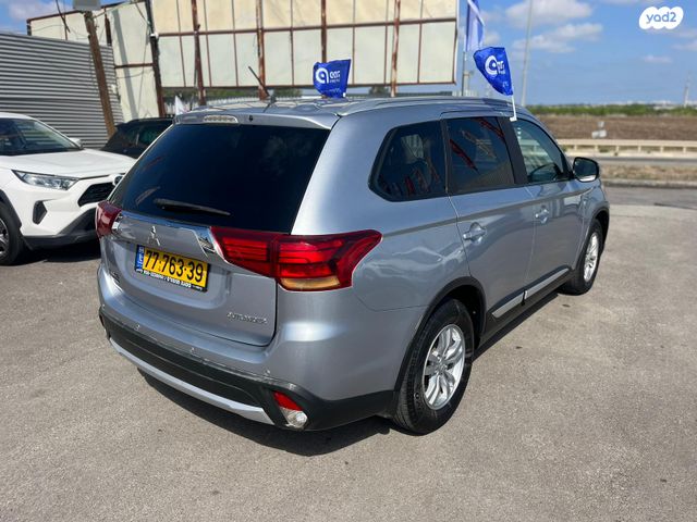 מיצובישי אאוטלנדר