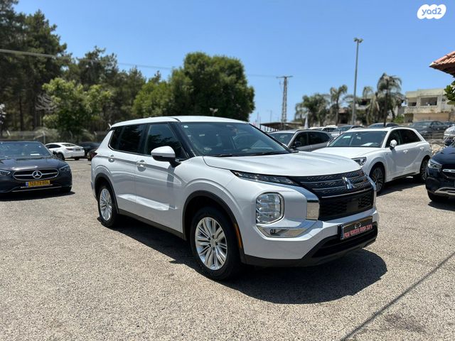 מיצובישי אאוטלנדר