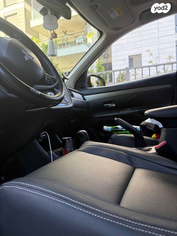 מיצובישי אאוטלנדר