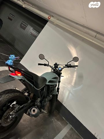 דוקאטי סקרמבלר 400